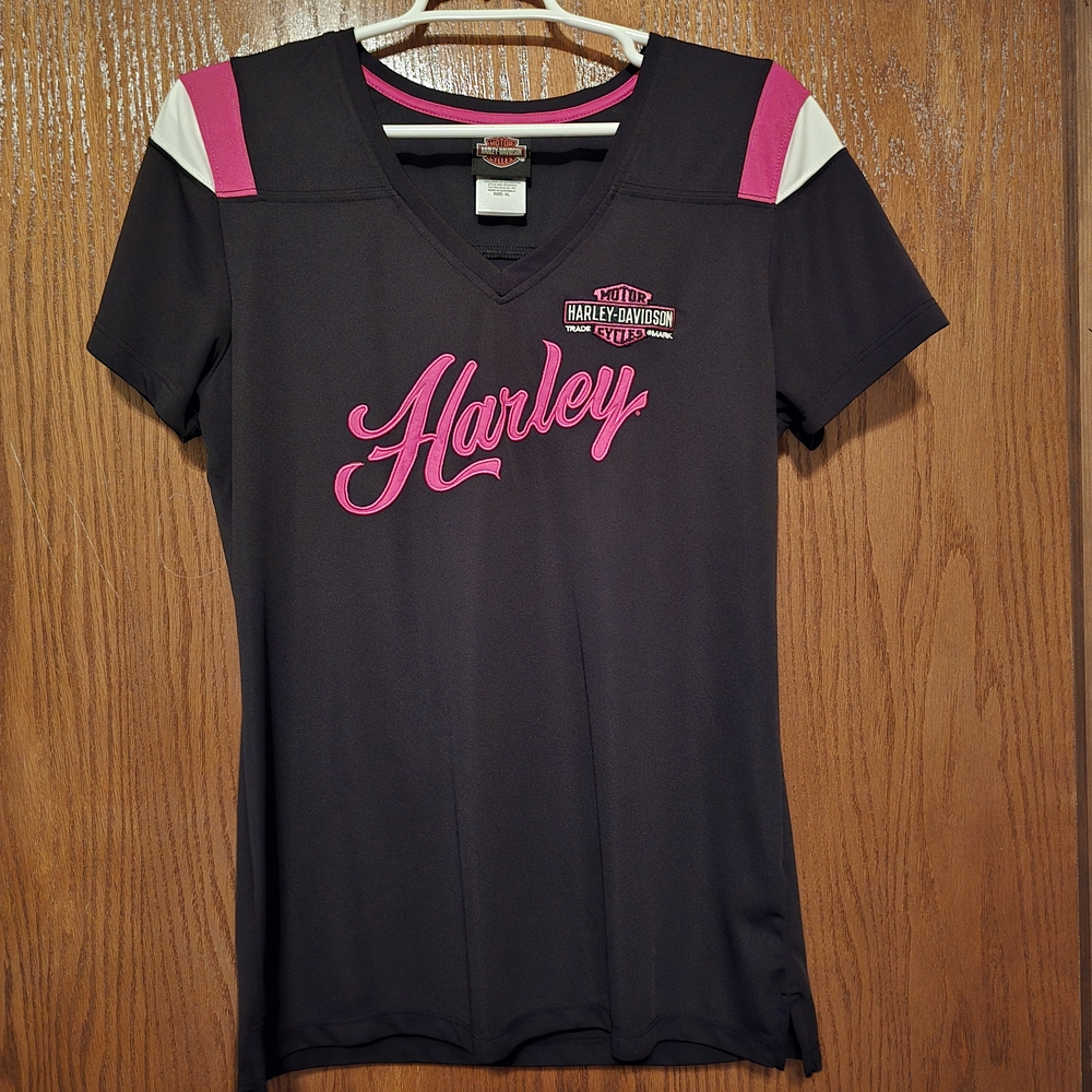 Harley-Davidson Women's Black and Pink V-Neck Top